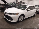 Toyota Camry Le 4T1B11HK0JU573200 fotografie