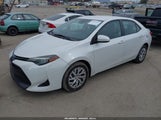 Toyota Corolla Le 5YFBURHE8JP762436 снимка