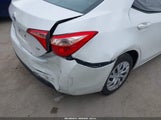 Toyota Corolla Le 5YFBURHE8JP762436 снимка