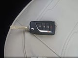 Toyota Corolla Le JTDEPMAE2MJ156432 снимка