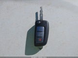 Nissan Rogue S KNMAT2MV2FP562365 снимка