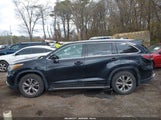 Toyota Highlander Xle V6 5TDJKRFH7FS166179 photo