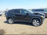 Jeep Compass Latitude 4X4 3C4NJDBB4KT807362 fotografie