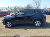 Jeep Compass Latitude 4X4 3C4NJDBB4KT807362 fotografie