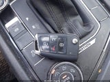 Volkswagen Tiguan 2.0T Se/2.0T Sel 3VV2B7AX8JM024019 снимка