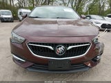 Buick Regal Sportback Essence W04GP6SX0J1135850 fotografie
