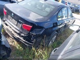 BMW 320I xDrive WBA8E5G5XHNU42427 снимка