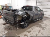 Toyota Tundra Limited 5.7L V8 5TFBW5F19JX695186 fotografie