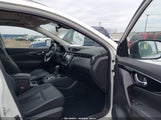 Nissan Rogue Sport Sl JN1BJ1CR0HW140566 fotografie