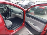 Hyundai Elantra Se 5NPD74LF1JH293898 снимка