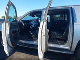 Chevrolet Suburban Premier 1GNSCJKC7HR143734 снимка