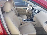 Nissan Pathfinder Sv 5N1AR2MN6EC684226 fotografie