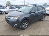Toyota Rav4 Xle JTMRFREV9FJ046637 fotografie