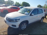 Volkswagen Tiguan S WVGAV3AX5EW568232 снимка