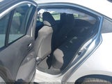 Toyota Corolla Le 5YFEPMAE4NP381030 снимка