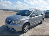 Chrysler Town & Country Touring 2C4RC1BG0FR601714 fotografie