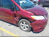 Toyota Sienna Le 8 Passenger 5TDKK3DC4FS690432 снимка