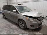 Volkswagen Routan Sel 2V8HW54X49R517718 photo