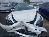 Tesla Model 3 Long Range Dual Motor All-Wheel Drive 5YJ3E1EB1NF330964 снимка