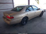 Toyota Camry Le JT2BG28K2Y0381585 снимка
