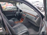 Mercedes-Benz E 320 Special Edition WDBJF65JX2B420328 снимка