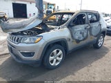 Jeep Compass Latitude 4X4 3C4NJDBB0KT850709 снимка