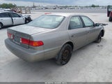 Toyota Camry Le JT2BG22K3Y0466167 снимка