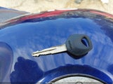 Suzuki Gsx1300 R JS1GW71A442101155 photo