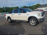 Toyota Tundra Grade 5.7L V8 5TFEY5F10BX103327 photo