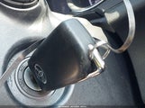Toyota Camry Le 4T1B11HK6KU231803 photo