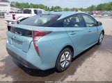 Toyota Prius Three JTDKARFU6H3051713 снимка