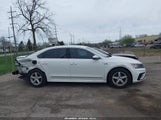 Volkswagen Passat 1.8T R-Line 1VWDT7A35HC020391 снимка