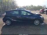 Toyota Prius C Three JTDKDTB3XE1069303 fotografie