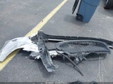 Toyota Corolla Le JTDEPRAE5LJ103462 снимка