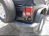 Jeep Wrangler Jk Unlimited Sport S 4X4 1C4BJWDGXJL860004 photo