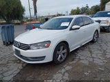 Volkswagen Passat 2.5L Se 1VWBP7A37CC004200 снимка