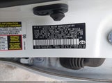 Toyota Corolla Le 5YFBURHE6JP763133 снимка