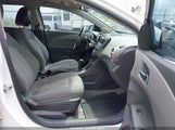 Chevrolet Sonic Lt Auto 1G1JC6SH3F4188024 снимка