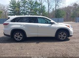 Toyota Highlander Le Plus V6 5TDBKRFH4FS074421 fotografie