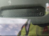 Chrysler Voyager 1C4GJ25B12B552292 снимка