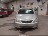 Toyota Camry Le JTDBE32K220084917 снимка
