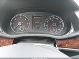 Volkswagen Passat 2.0L Tdi Sel Premium 1VWCN7A31CC070655 photo