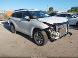 Toyota Highlander Hybrid Limited 5TDEBRCH0PS583053 fotografie