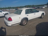 Ford Crown Victoria Lx 2FAFP74W0YX132093 снимка