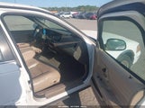 Ford Crown Victoria Lx 2FAFP74W0YX132093 снимка