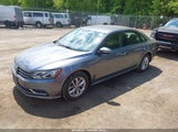 Volkswagen Passat 2.0T R-Line/2.0T S 1VWAA7A33JC051475 photo