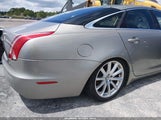 Jaguar Xj SAJWA1CB9BLV13132 fotografie