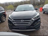 Hyundai Tucson Value KM8J3CA27HU572020 fotografie