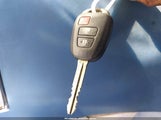 Toyota Rav4 Le JTMZFREV4EJ003824 снимка