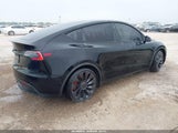 Tesla Model Y 5YJYGDEF2LF034546 fotografie